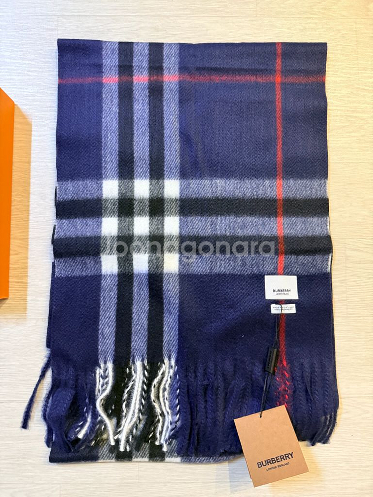 (정품) 버버리 체크 머플러 100%캐시미어--2