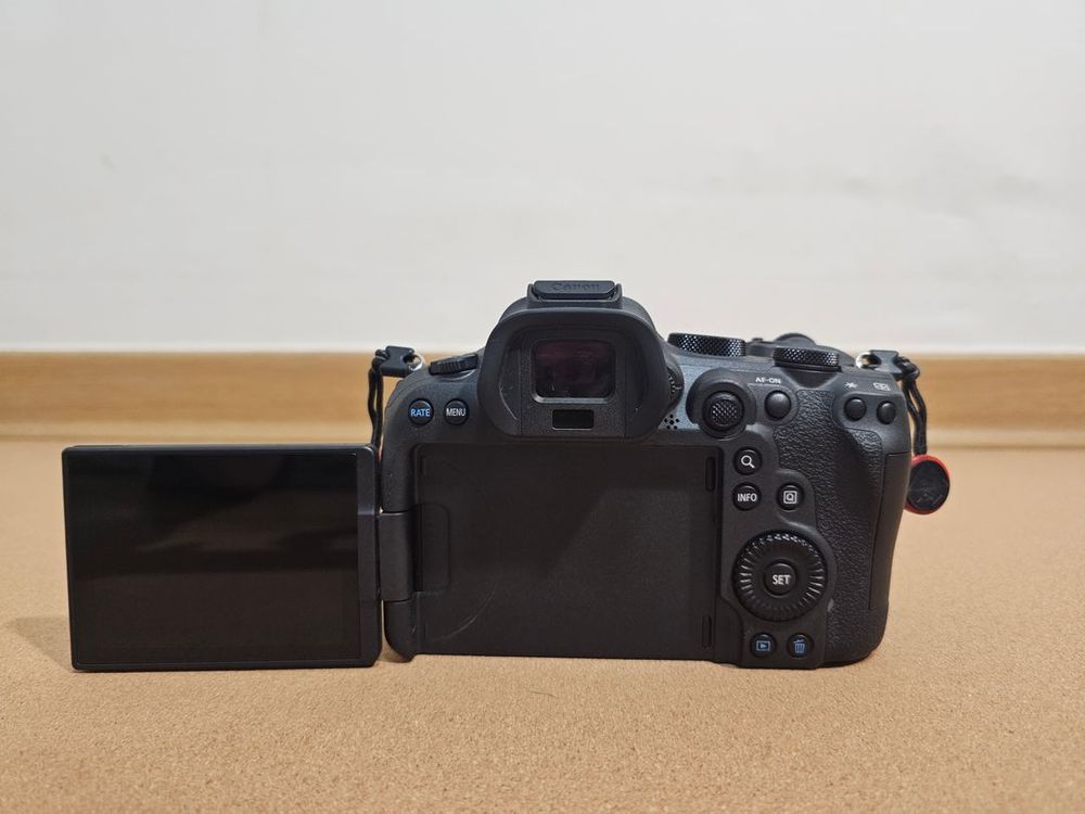 캐논 EOS R6 Mark II 미러리스 카메라(초초초 민트급)--2