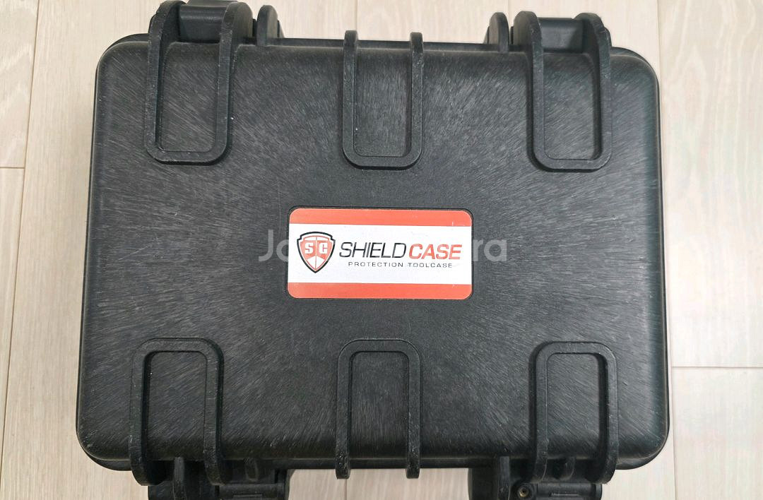 하드 케이스 팝니다--2