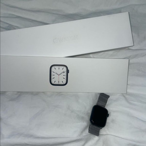 애플워치7 45mm 블랙 스테인리스 스틸 밀레니즈 루프 이미지