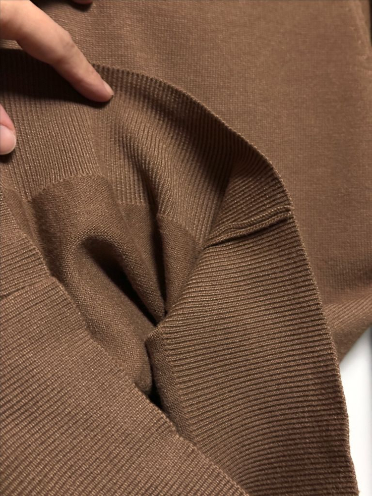 #새상품 : 국내제작 진주 장식 니트 가디건 브라운--5