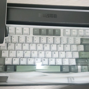 VXE75 풀알루미늄 키보드 이미지