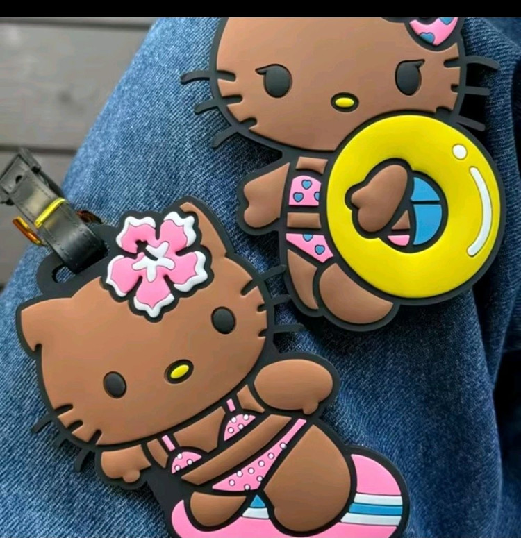 산리오 캐리어 네임택 러기지택 수하물택 태닝키티 한교동 새상품--0