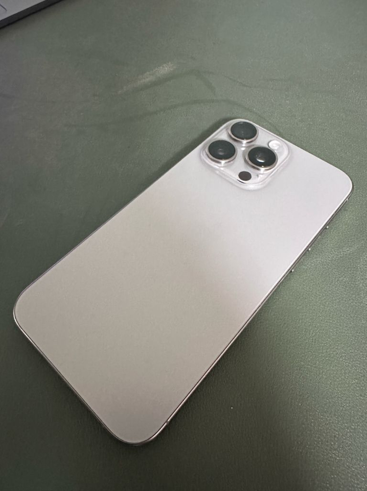 아이폰15 프로 실버 S급 수준--1