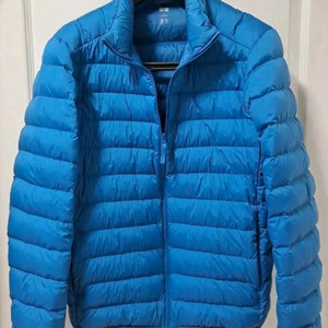 (유니클로) 남성 울트라 라이트 다운 재킷 경량패딩 점퍼 아우터 바람막이 자켓 잠바 점퍼 외투 코트 롱패딩 M사이즈