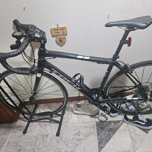 트렉 도마니 s5 로드 + sh7 ? 신발