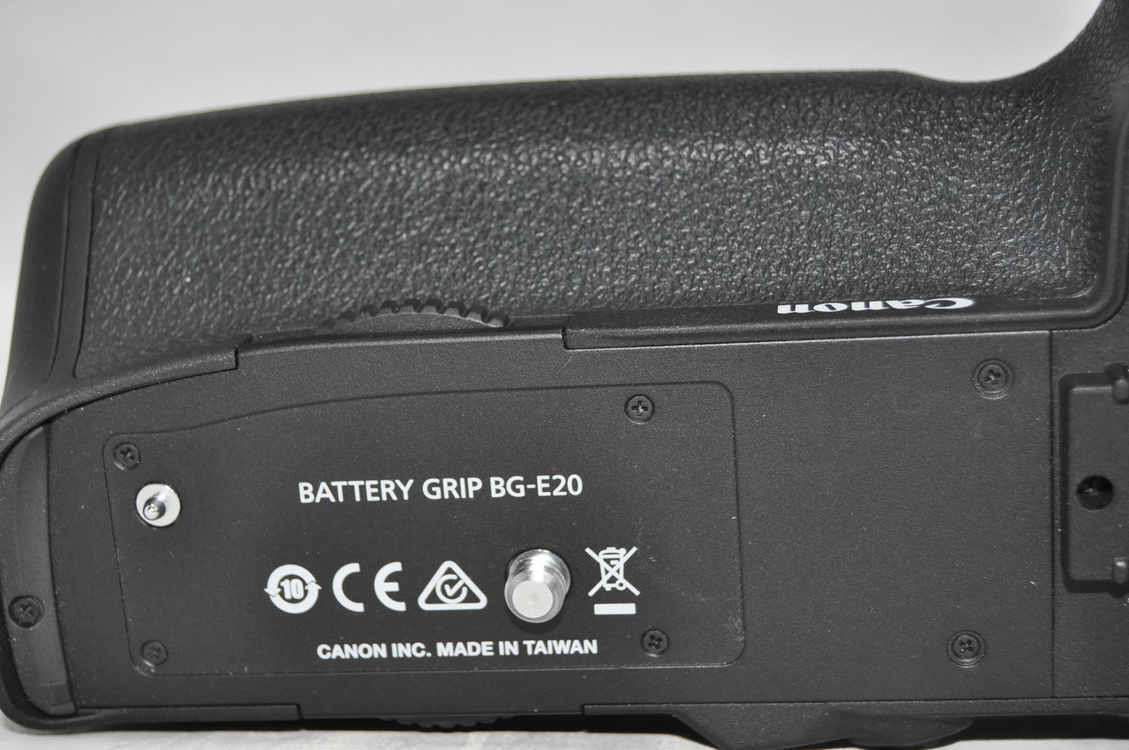 세로그립BG-E20.E21 E11.E13.E14 E16.E6.E18 니콘MB-D18.D.14.D10소니VG-C3E--1