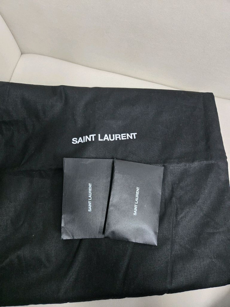 생로랑 LE5A7 호보백 라지--6