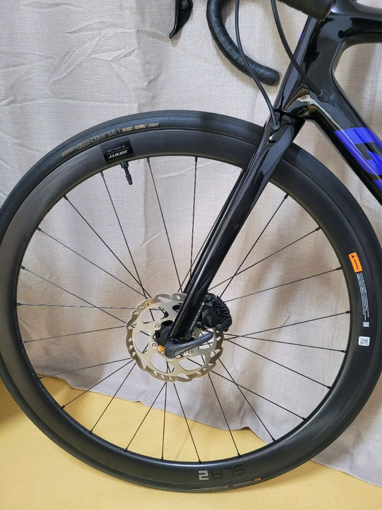 자이언트 slr2 36mm 올라운드 카본휠--1
