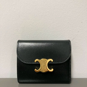 셀린느 트리옹프 스몰 플랩 카드지갑