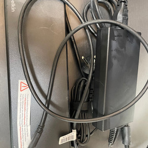 벨킨 유니버셜 USB C 트리플 디스플레이 독