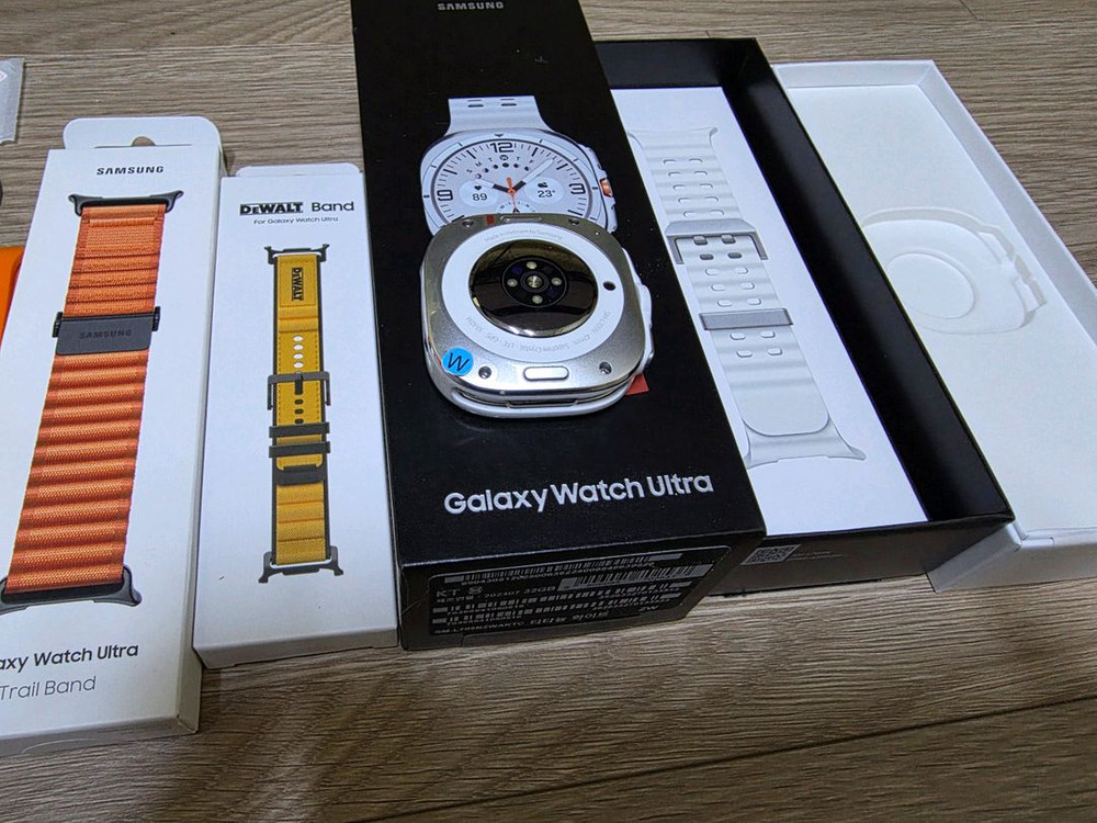 갤럭시워치7울트라 화이트 올갈이 후 미사용S급--1