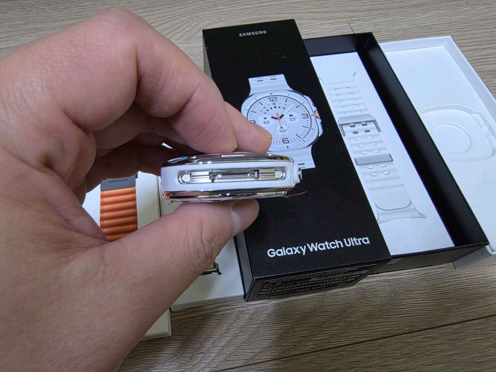갤럭시워치7울트라 화이트 올갈이 후 미사용S급--5