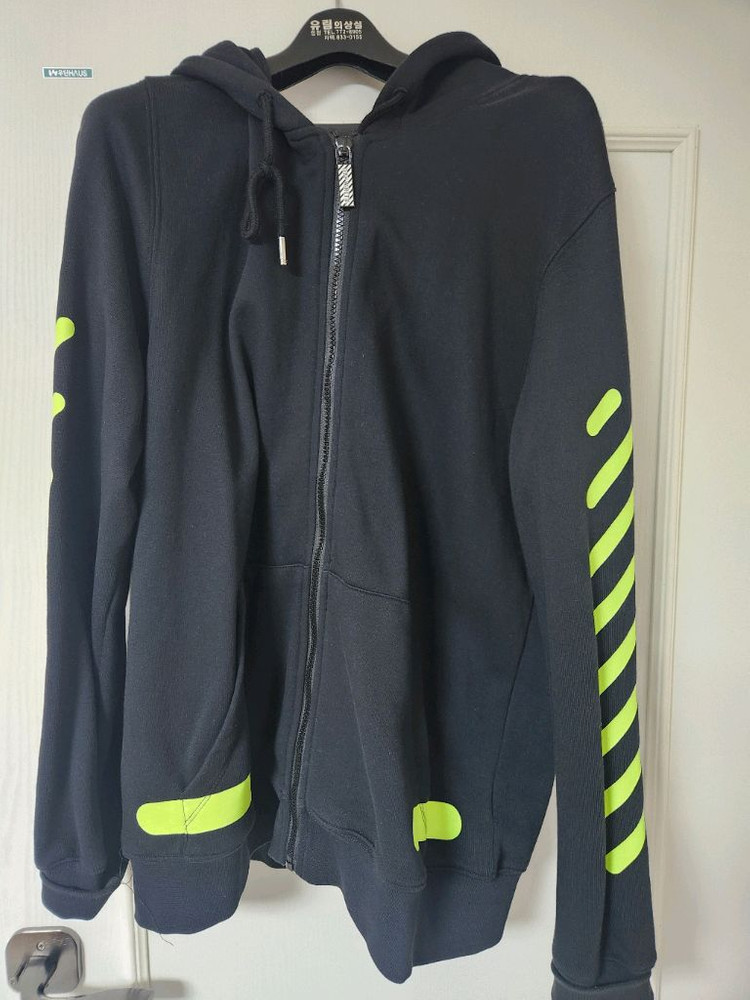 오프화이트 블랙 후드집업 네온라임 56사이즈판매 이미지