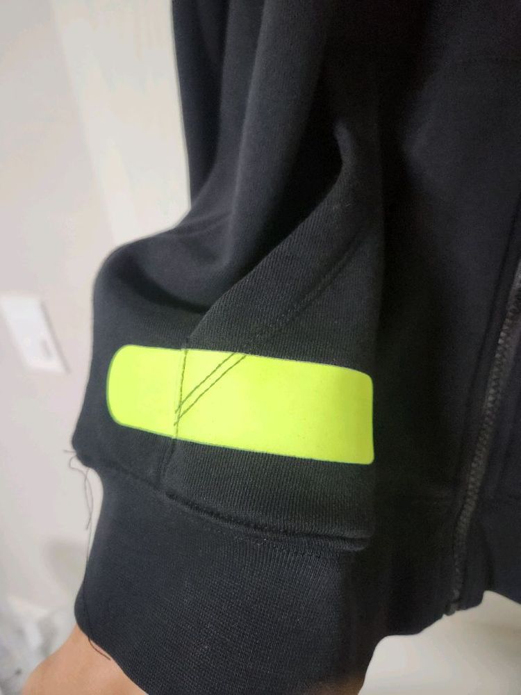 오프화이트 블랙 후드집업 네온라임 56사이즈판매 이미지