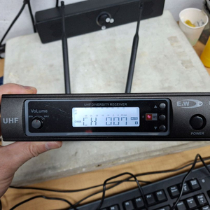 유니폼엑스리시버 UHF 무선 마이크 리시버 이미지