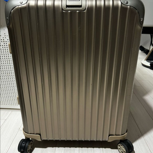 Rimowa 리모와 토파스 티타늄 캐빈 구형 56사이즈 이미지