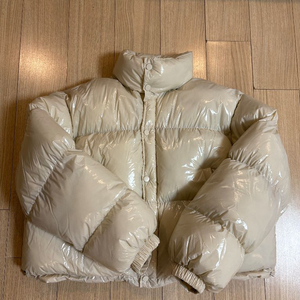 유광글로시 숏패딩