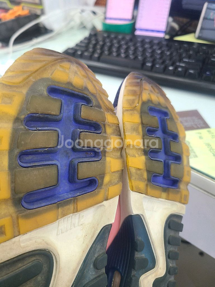 나이키 에어맥스90 245--6