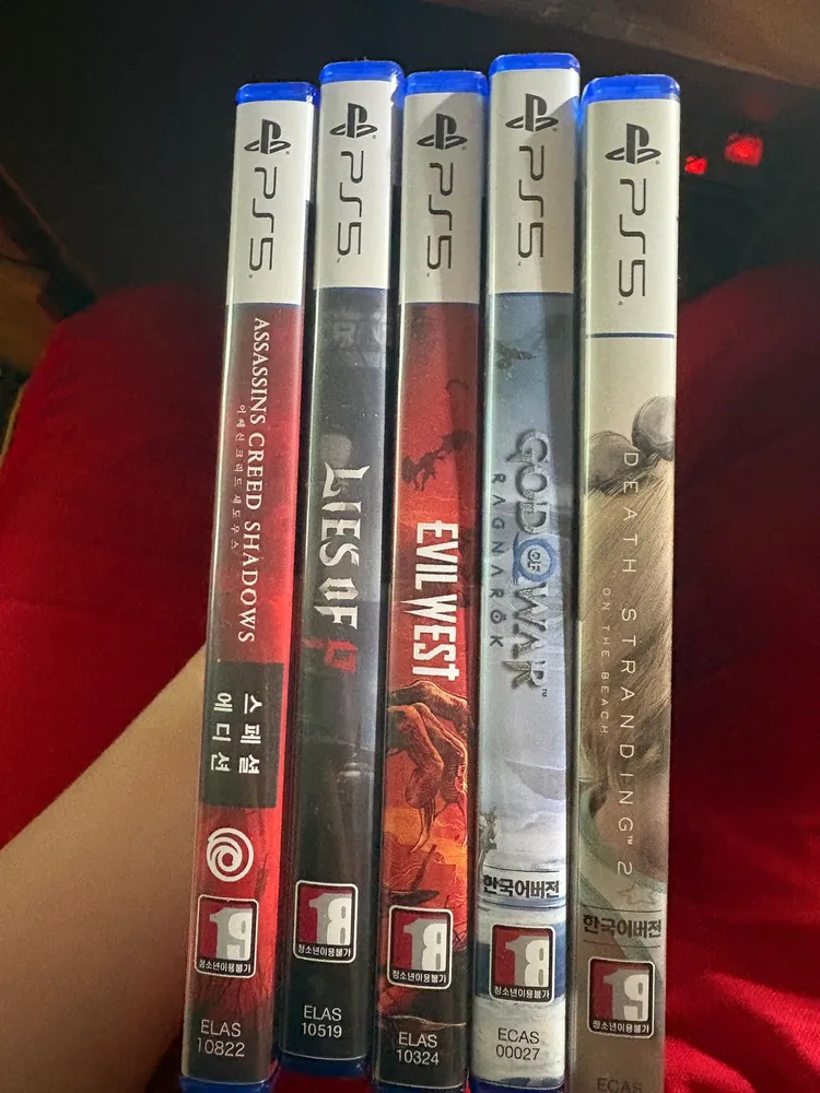PS5 게임 4종 세트(데스스트랜딩2,섀도우즈,이블웨스트,갓오브워2,p의거짓) - 안심되는 중고거래