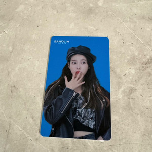 반올림피자 아이유 포토카드 이미지