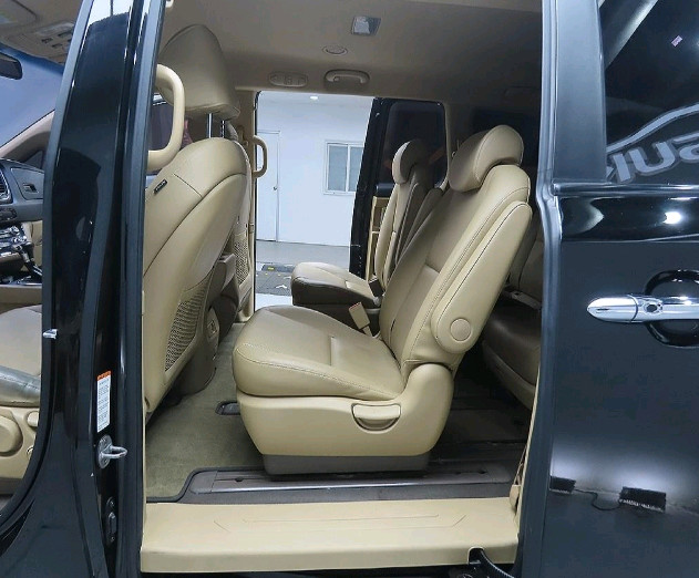 차 지금 당장 고민하지마시고 차 먼저 돈은 나중에헌차줄께 새차!신차급 차!다오기아자동차 더뉴카니발 중고전문중고차구매 이미지