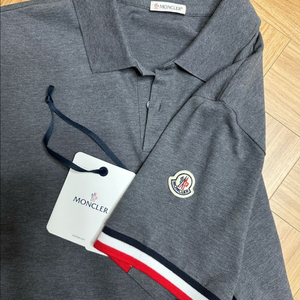 몽클레어 남성 폴로티셔츠 XL 새상품 105