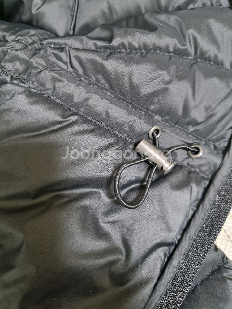 경량 구스다운패딩. 블랙. 55사이즈.--4