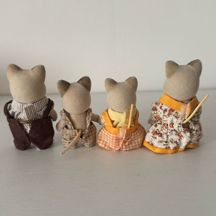 단종)올드)실바니안 크림캣 가족 이미지