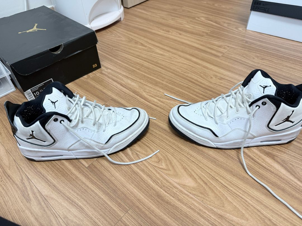 조던 코트사이드 흰검 운동화 280mm 이미지