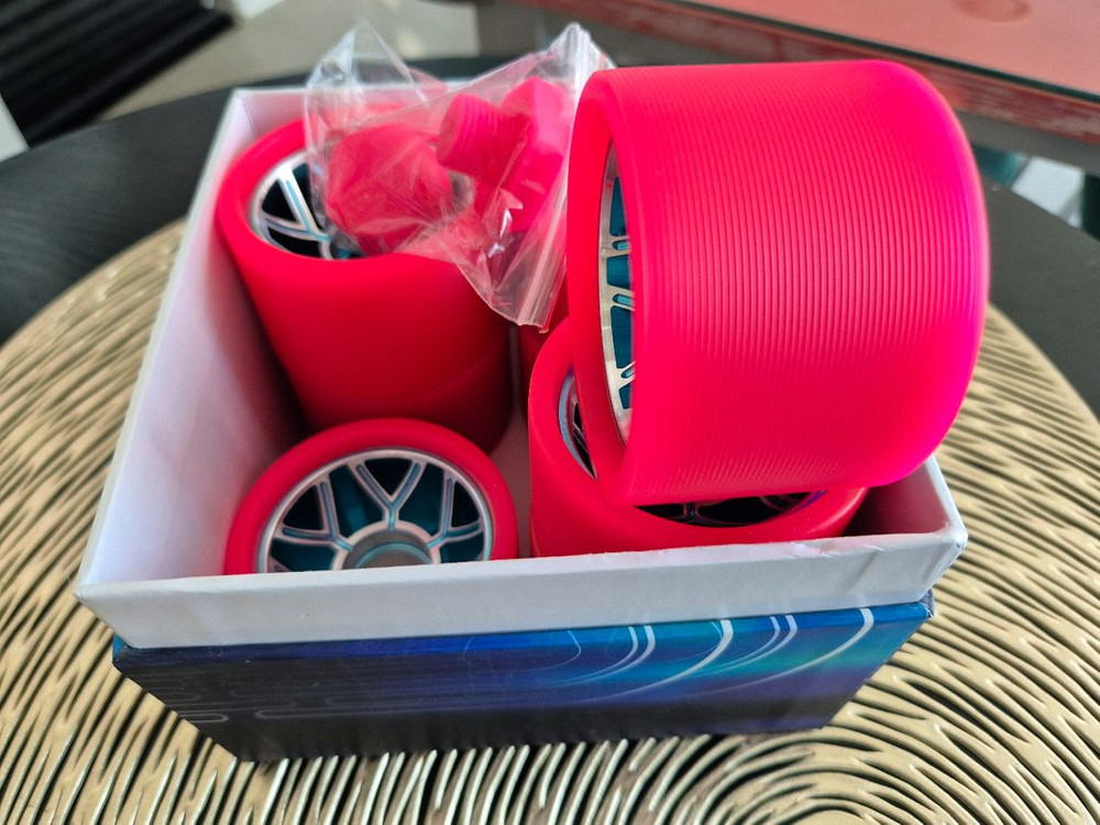 롤러스케이트 백스핀 아스트로 와이드 팝니다.--2