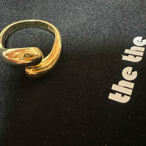 시엔나 반지 옐로우골드 색상 도금입니다