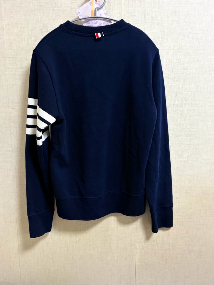 정품,새상품급(2)톰브라운 사선완장 맨투맨 네이비--1