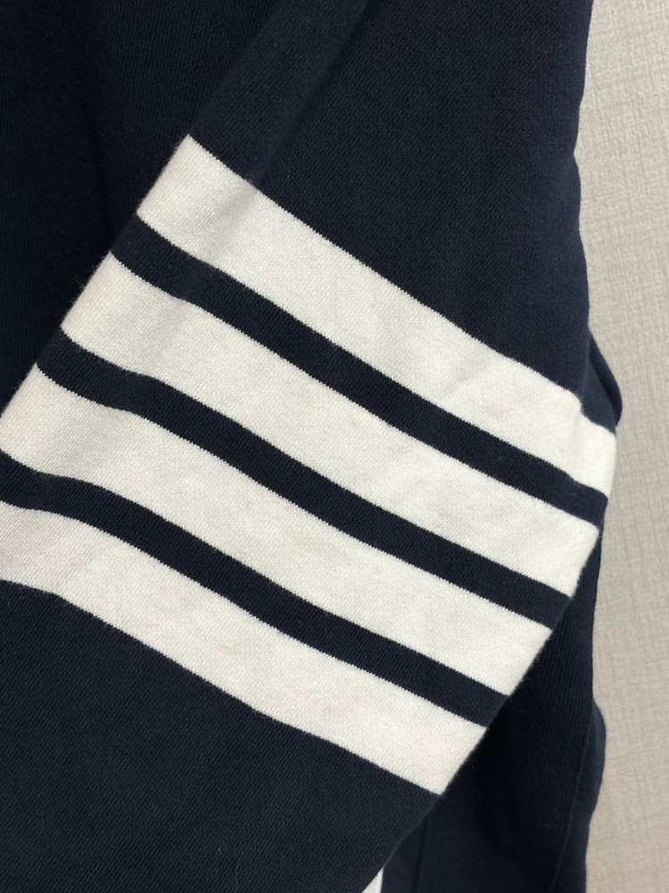 정품,새상품급(2)톰브라운 사선완장 맨투맨 네이비--8