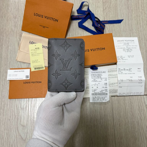 25.10구매 새상품급 루이비통 모노그램 쉐도우 카드지갑 오거나이저