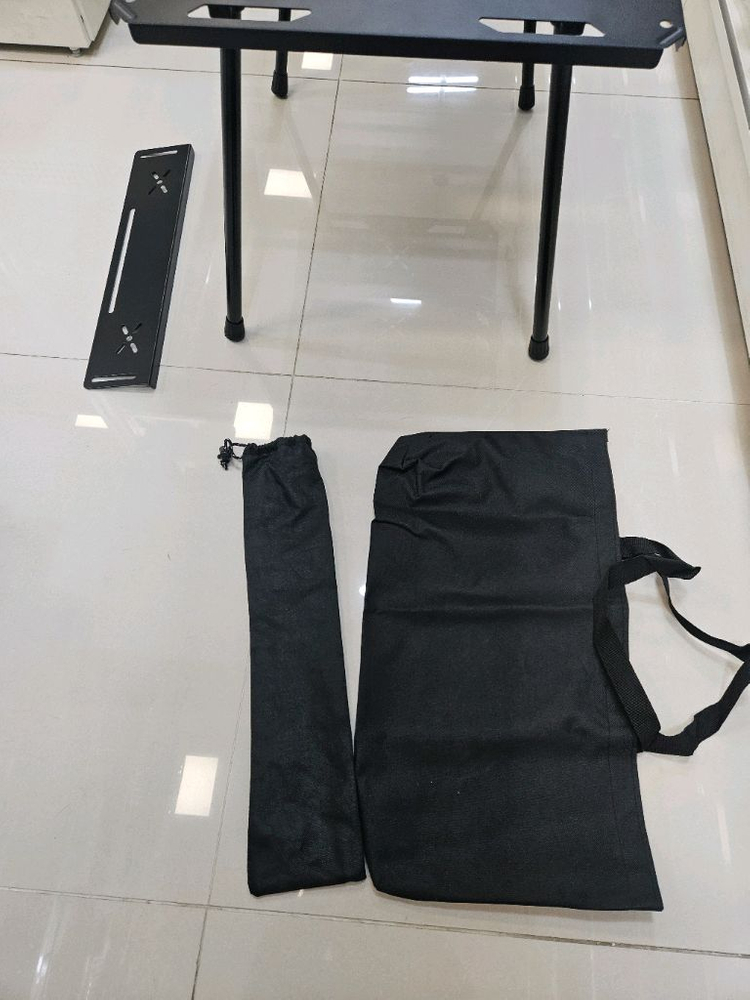 야외 휴대용 테이블 접이식 캠핑 테이블 이미지