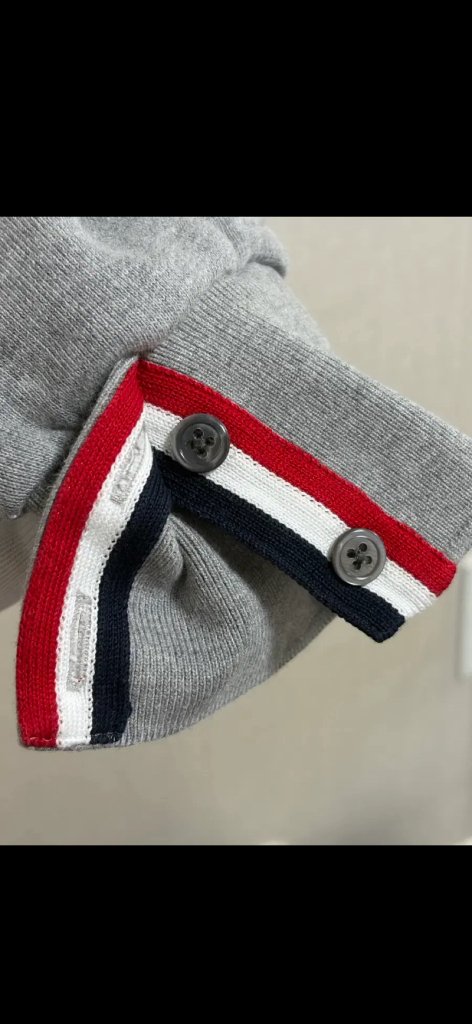 오케이몰정품 (3)새상품급 정품. 톰브라운 백삼선 맨투맨 그레이--8