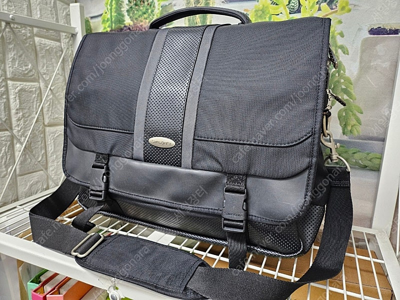 쌤소나이트 빅사이즈 15인치 노트북가방 메신저백 크로스백 BC81--1