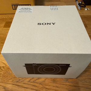 소니 RX1R III 미러리스 카메라 이미지