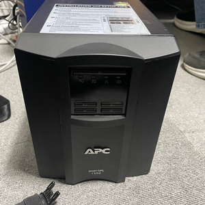 [배터리신품] APC Smart-UPS 1500 (네트워크 카드 포함) 판매합니다.