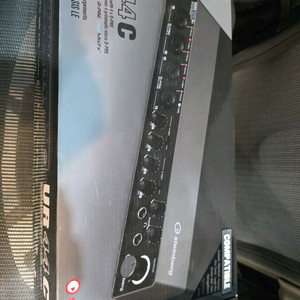 스테인버그 UR44C 인터페이스 팝니다