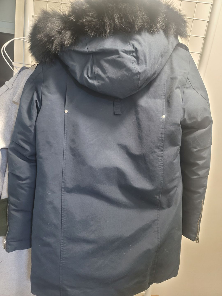 무스너클 롱패딩 사이즈95 상태s급 마지막 가격다운 이미지