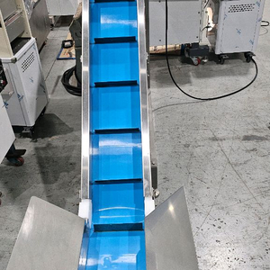 상승컨베어 컨베어 경사컨베어 식품컨베어