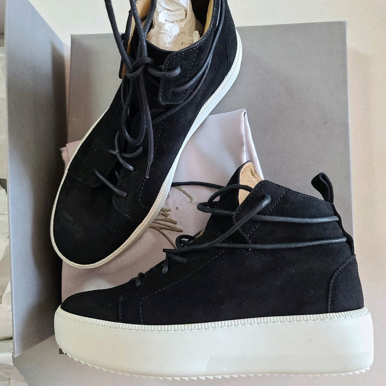 쥬세페 자노티 항탑 스니커즈 새상품 이미지