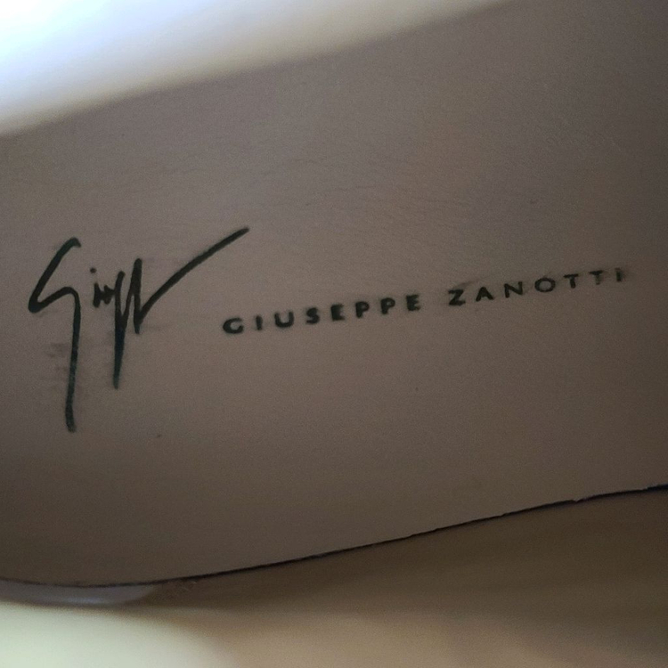 쥬세페 자노티 항탑 스니커즈 새상품 이미지