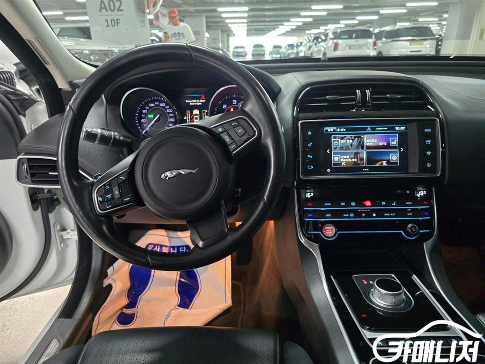 [재규어]XE 2.0D 프레스티지 (5인승) #2026년특가--4