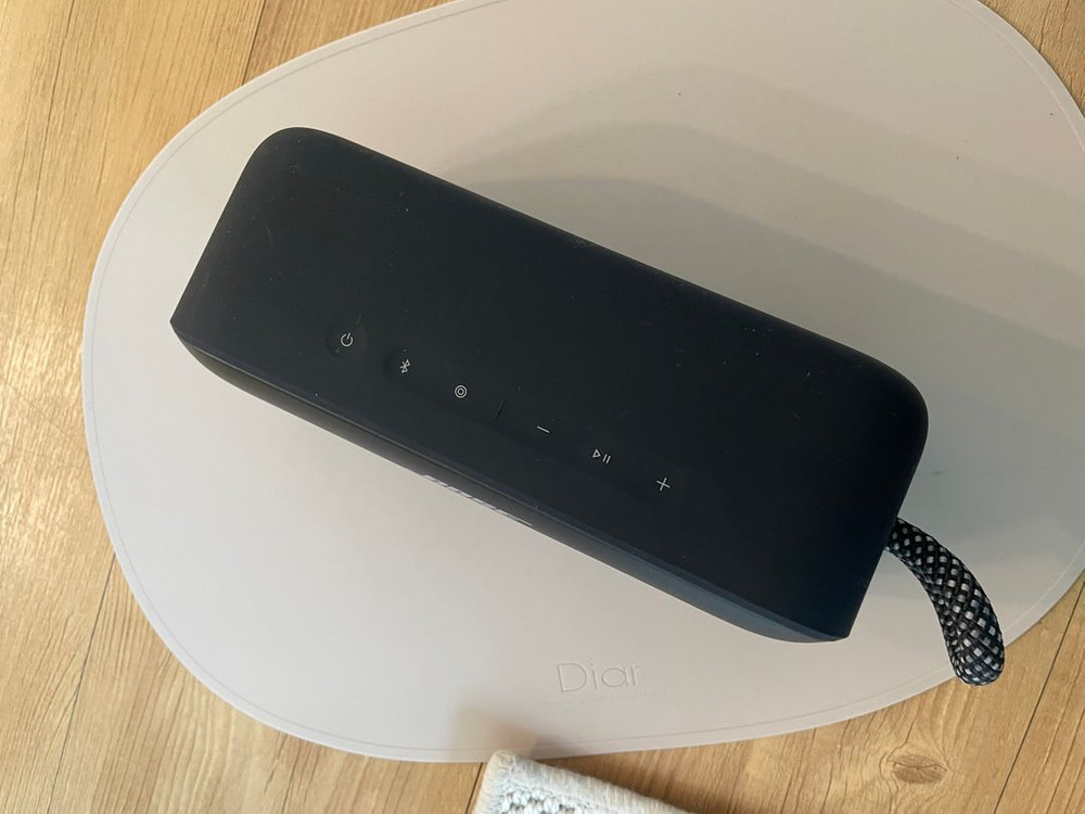 보스 사운드링크 플러스 포터블 스피커 판매합니다.--3