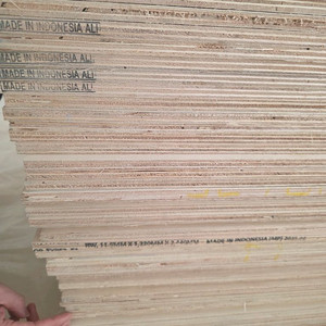 합판 다량 판매합니다 11.5mm x 1,220mm x 11.t