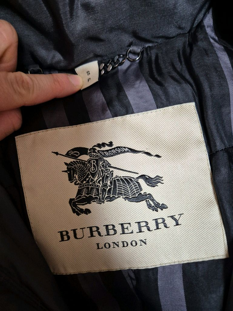 버버리 아비데일 패딩 다크그레이 (S 사이즈) 이미지