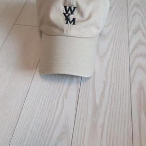 우영미 베이지 볼캡 팝니다. 이미지